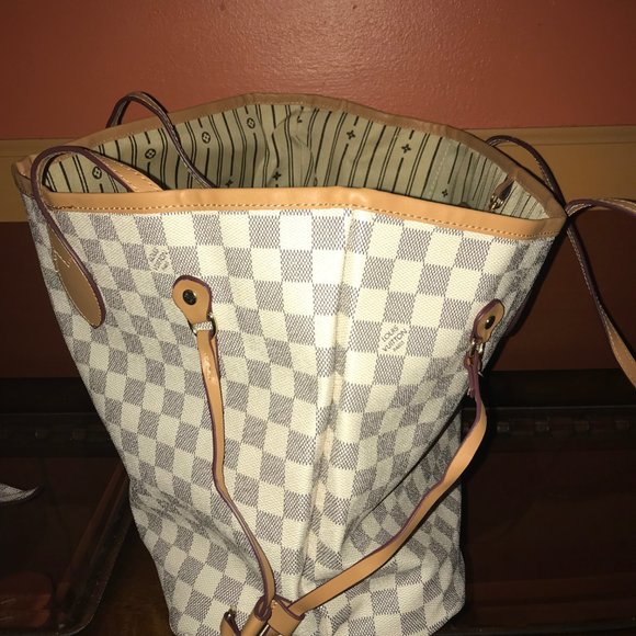 Monogram Purse - Picture 2 of 4